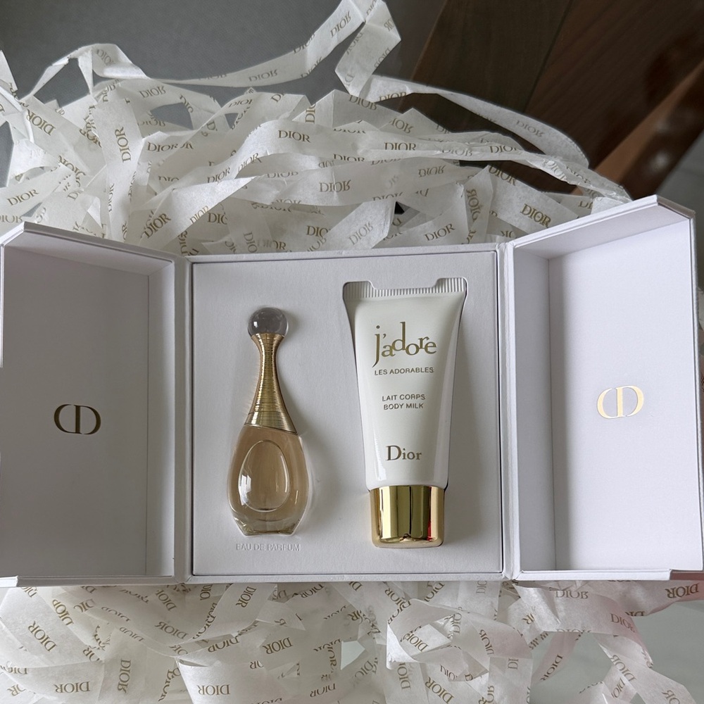 Dior J'adore Gift travel set NWT💫